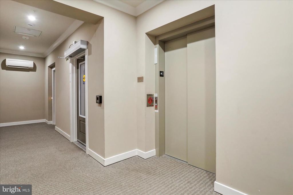 Image 39 of property listing at 151 MCCORMICK #203, Winchester, VA 22602