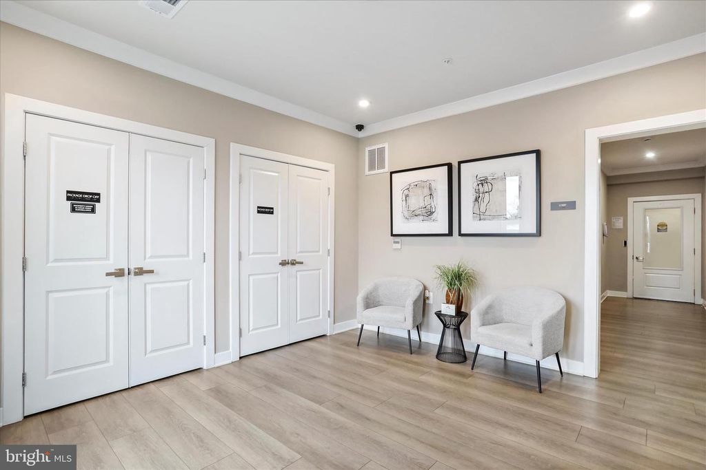 Image 41 of property listing at 151 MCCORMICK #203, Winchester, VA 22602