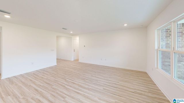 209 MILL POINT CIRCLE, Calera, AL 35040