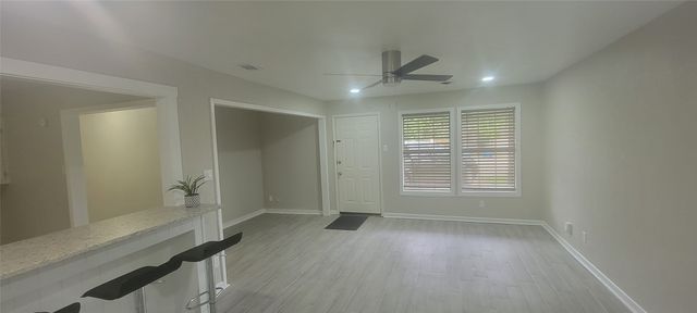 716 N Cummings Drive, Alvarado, TX 76009