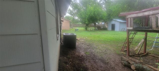 716 N Cummings Drive, Alvarado, TX 76009