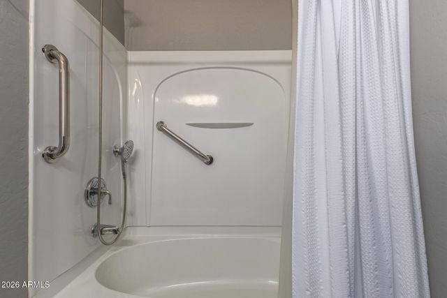 7011 W MERCER Lane, Peoria, AZ 85345