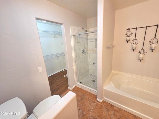 7011 W MERCER Lane, Peoria, AZ 85345