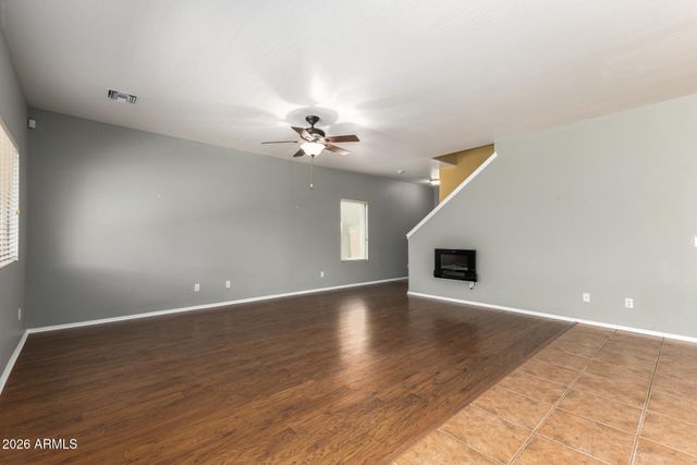 7011 W MERCER Lane, Peoria, AZ 85345