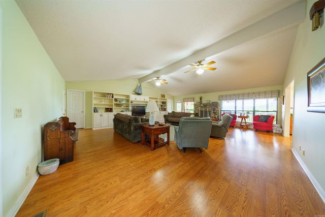 2535 Beach Drive, Heber Springs, AR 72543