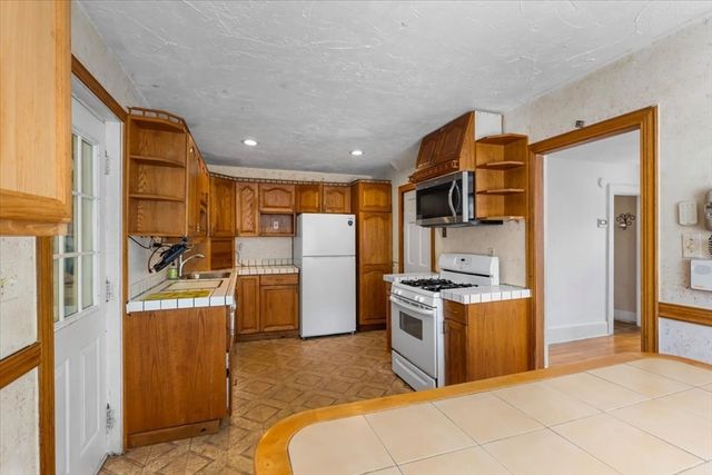 131 Old Street, Randolph, MA 02368