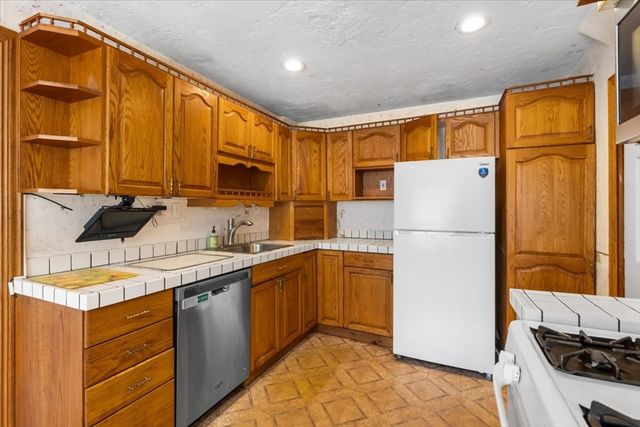 131 Old Street, Randolph, MA 02368