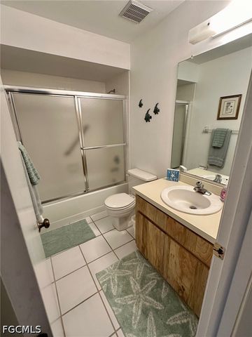 9391 Lennex LN, Fort Myers, FL 33919