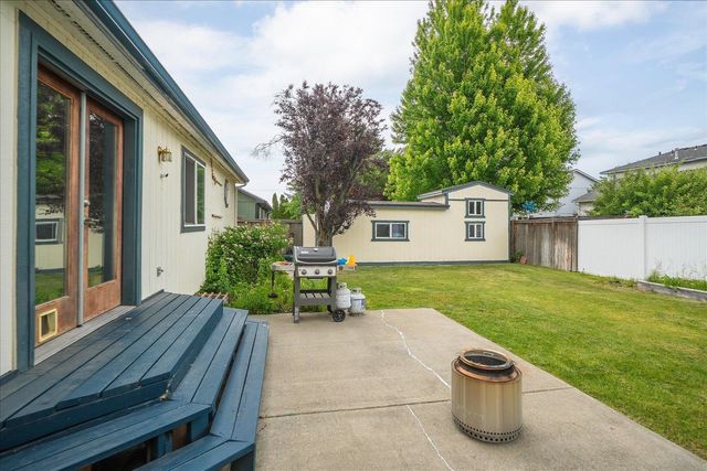 1222 N Fairway Rd, Liberty Lake, WA 99019