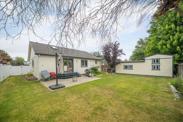 1222 N Fairway Rd, Liberty Lake, WA 99019