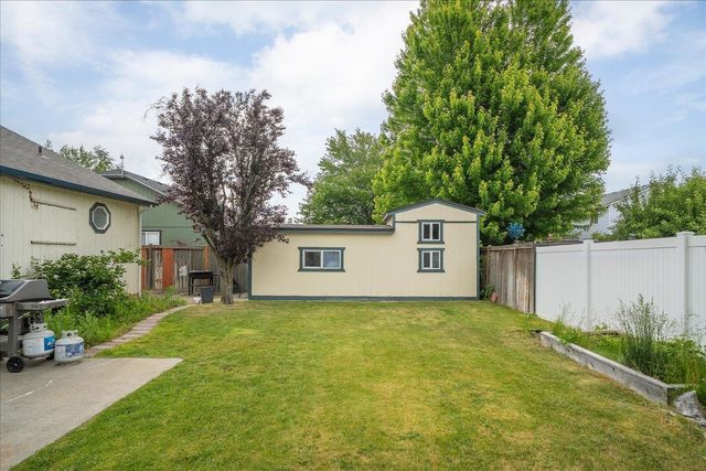 1222 N Fairway Rd, Liberty Lake, WA 99019