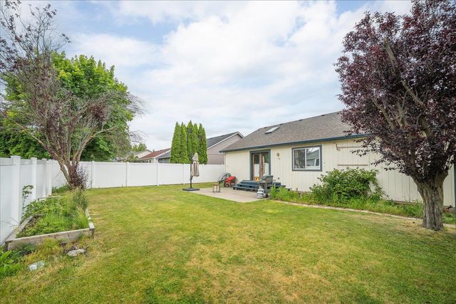 1222 N Fairway Rd, Liberty Lake, WA 99019