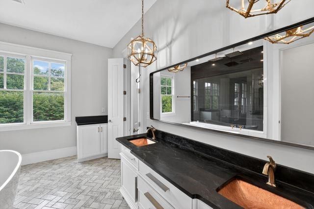94 Oxbo Road, Roswell, GA 30075