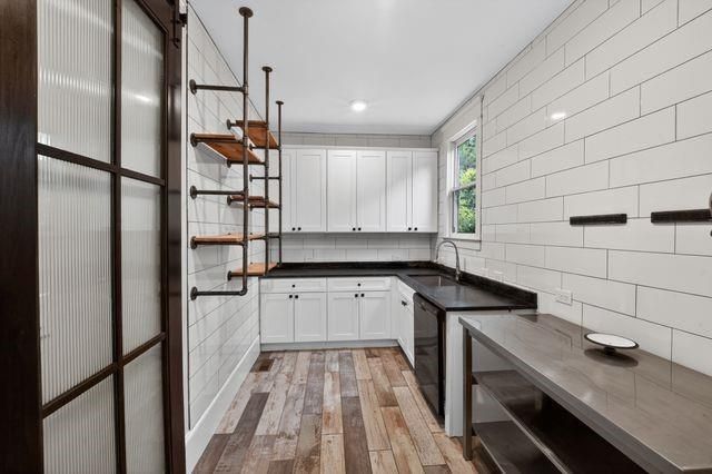 94 Oxbo Road, Roswell, GA 30075