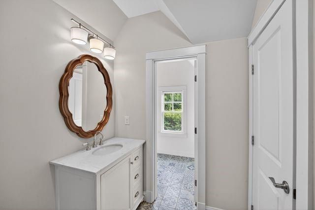 94 Oxbo Road, Roswell, GA 30075