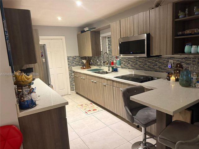 6717 Simms Street, Hollywood, FL 33024