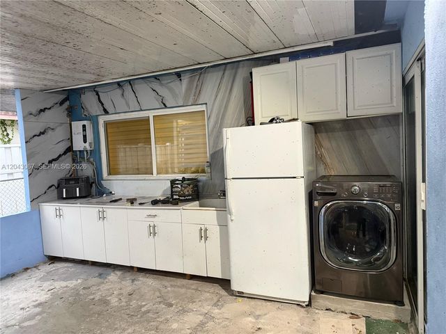 6717 Simms Street, Hollywood, FL 33024