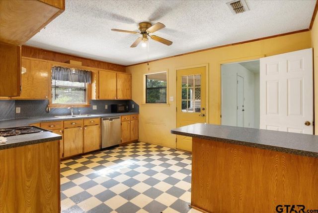 13418 CR 2290, Arp, TX 75750