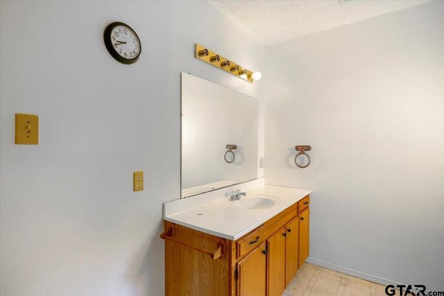 13418 CR 2290, Arp, TX 75750