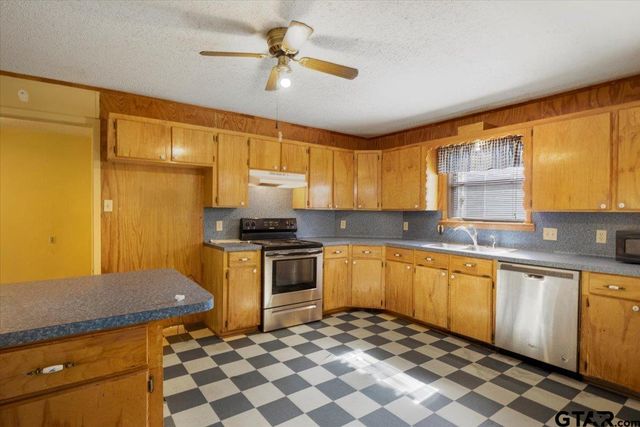 13418 CR 2290, Arp, TX 75750