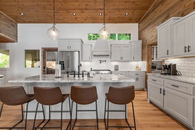 55 Grand Vista Drive, Blue Ridge, GA 30513