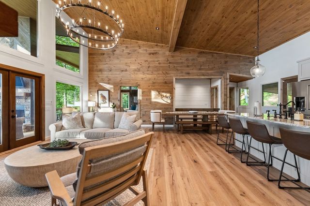 55 Grand Vista Drive, Blue Ridge, GA 30513