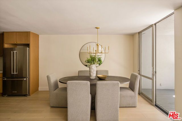 848 N Kings Road 208, West Hollywood, CA 90069