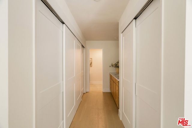848 N Kings Road 208, West Hollywood, CA 90069