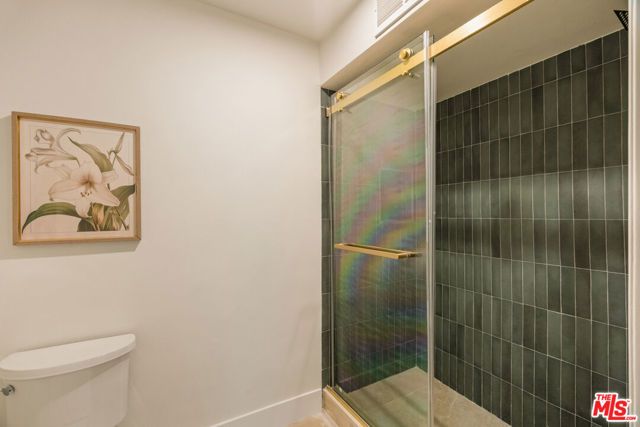 848 N Kings Road 208, West Hollywood, CA 90069