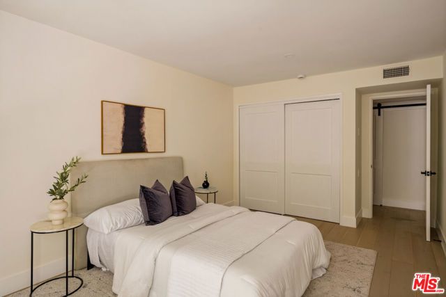 848 N Kings Road 208, West Hollywood, CA 90069