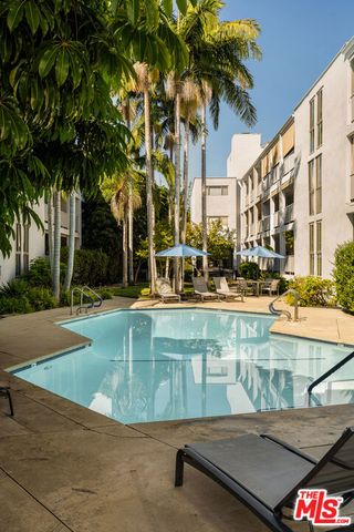 848 N Kings Road 208, West Hollywood, CA 90069