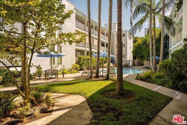 848 N Kings Road 208, West Hollywood, CA 90069