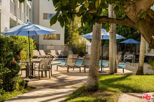 848 N Kings Road 208, West Hollywood, CA 90069