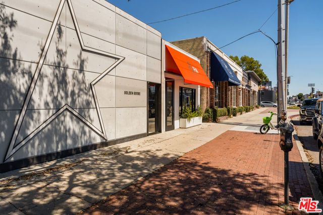 848 N Kings Road 208, West Hollywood, CA 90069