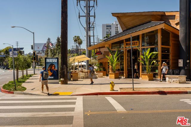 848 N Kings Road 208, West Hollywood, CA 90069
