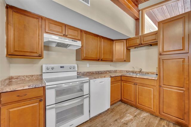 13450 SE 105TH TERRACE, Ocklawaha, FL 32179