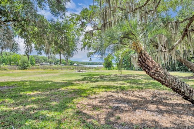 13450 SE 105TH TERRACE, Ocklawaha, FL 32179