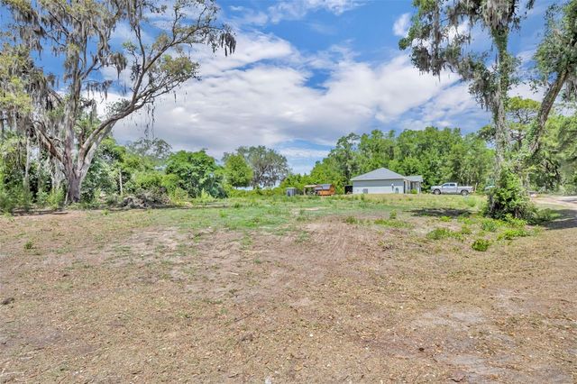13450 SE 105TH TERRACE, Ocklawaha, FL 32179