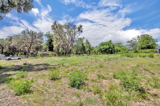 13450 SE 105TH TERRACE, Ocklawaha, FL 32179