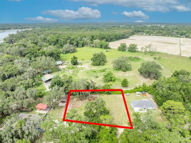 13450 SE 105TH TERRACE, Ocklawaha, FL 32179