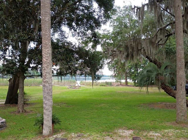 13450 SE 105TH TERRACE, Ocklawaha, FL 32179