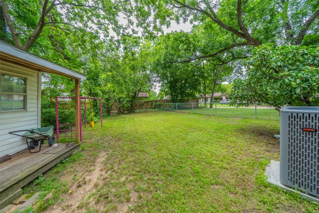 106 Walnut Street, Terrell, TX 75160