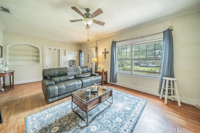 106 Walnut Street, Terrell, TX 75160