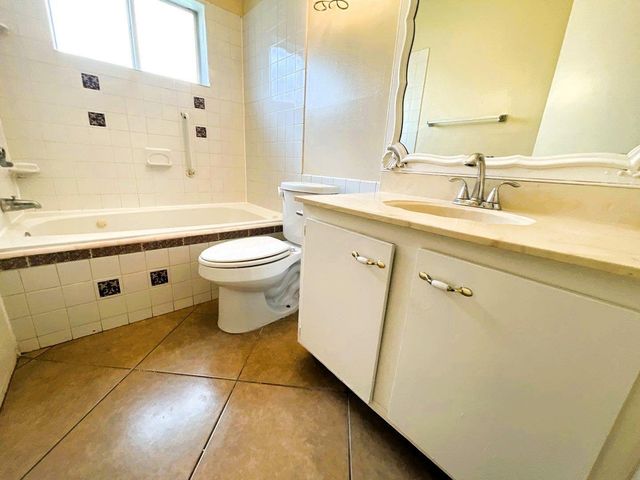 5615 Lynngate Drive, Spring, TX 77373