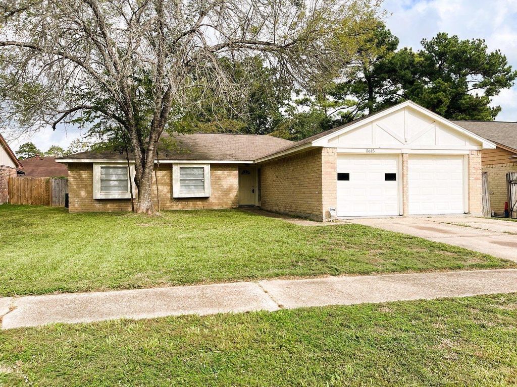 5615 Lynngate Drive, Spring, TX 77373