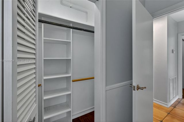 6767 SW 154th St, Palmetto Bay, FL 33157