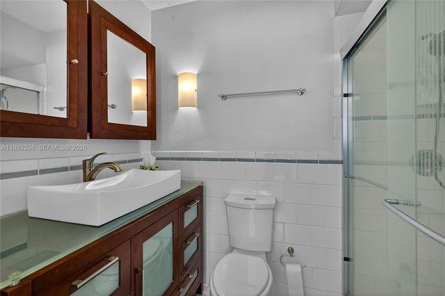 6767 SW 154th St, Palmetto Bay, FL 33157