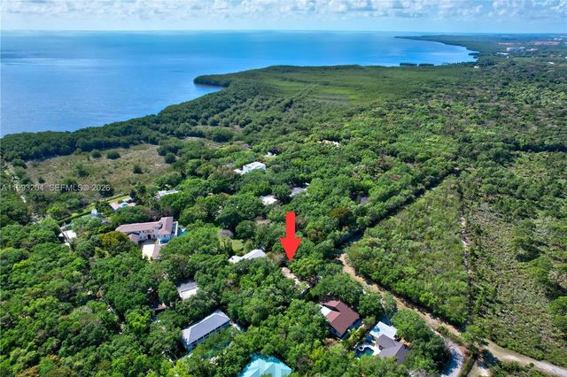 6767 SW 154th St, Palmetto Bay, FL 33157