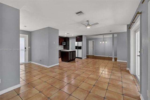 6767 SW 154th St, Palmetto Bay, FL 33157