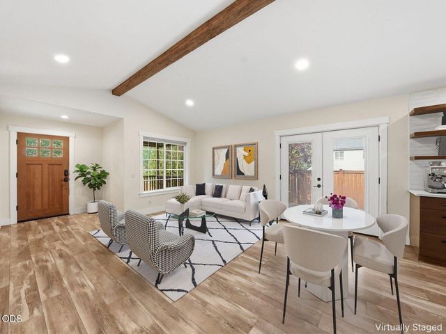 1564 NW Elgin Avenue, Bend, OR 97703